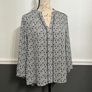 Halogen Blouse Medium Swirl Design Polyester